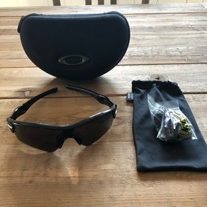 Men’s Oakley Sunglasses